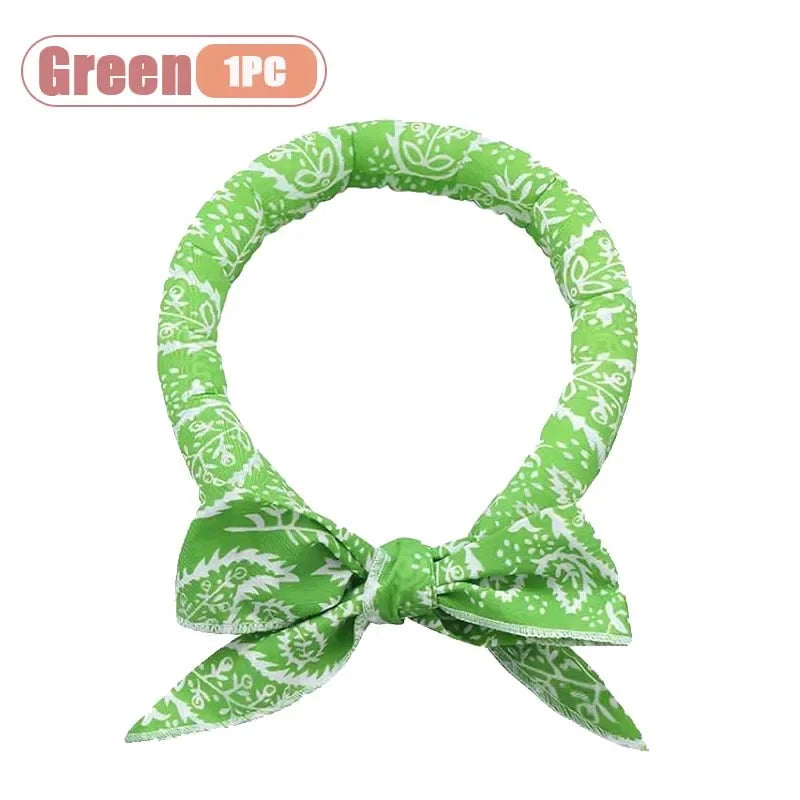 Pet Cooling Scarf for Dogs & Cats – Breathable Summer Ice Collar